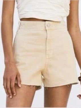 Zara High-Waist Cream Shorts